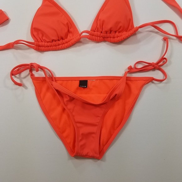 Under Armour 2 Piece Bikini Size S/M - Picture 2 of 5